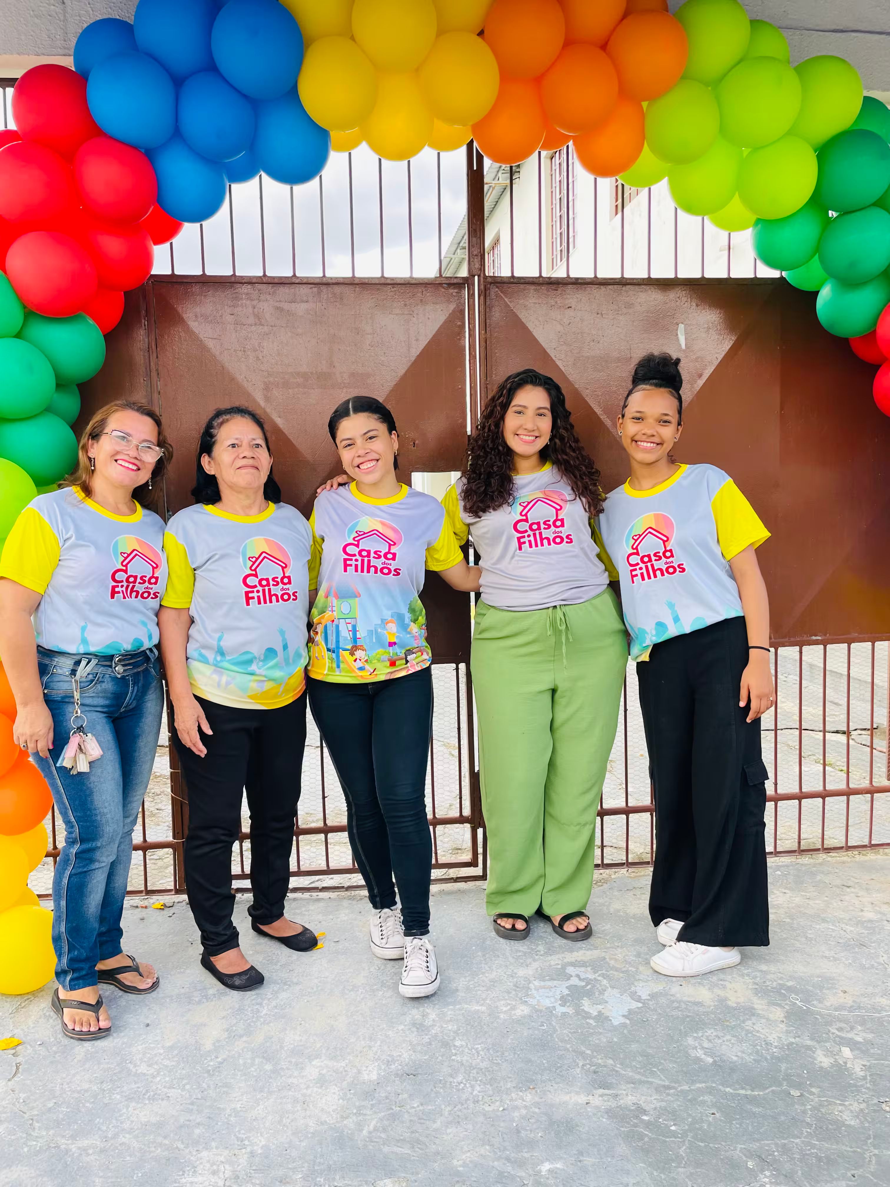 Community Mural with Volunteers